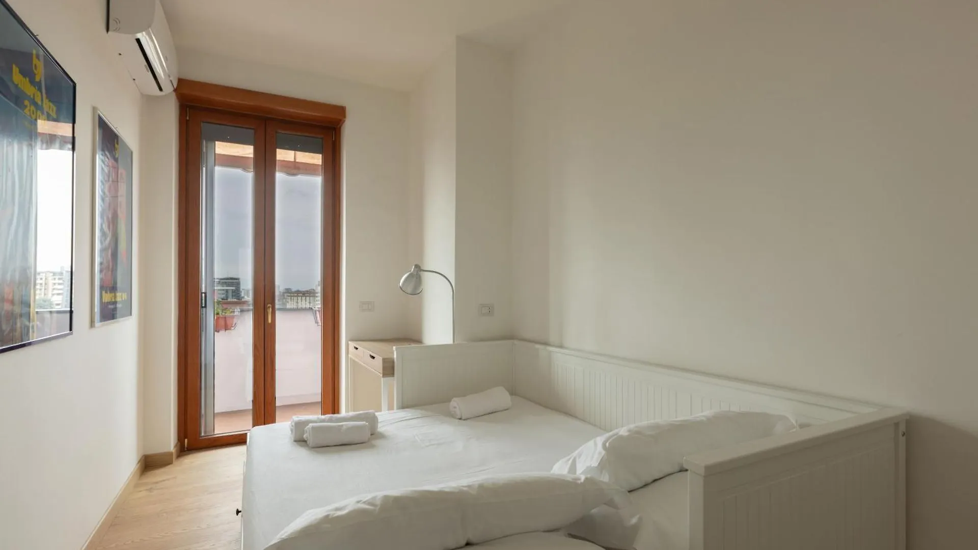 Lo Spole Apartment By Barbarhouse Milan