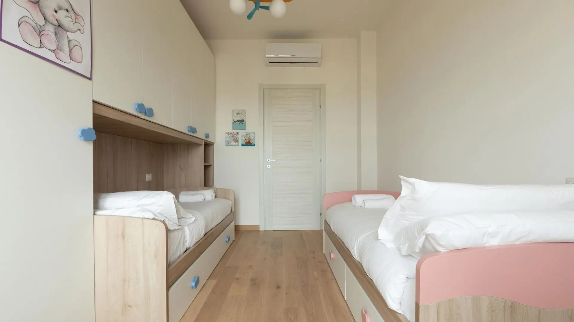 Lo Spole Apartment By Barbarhouse Milan Italy