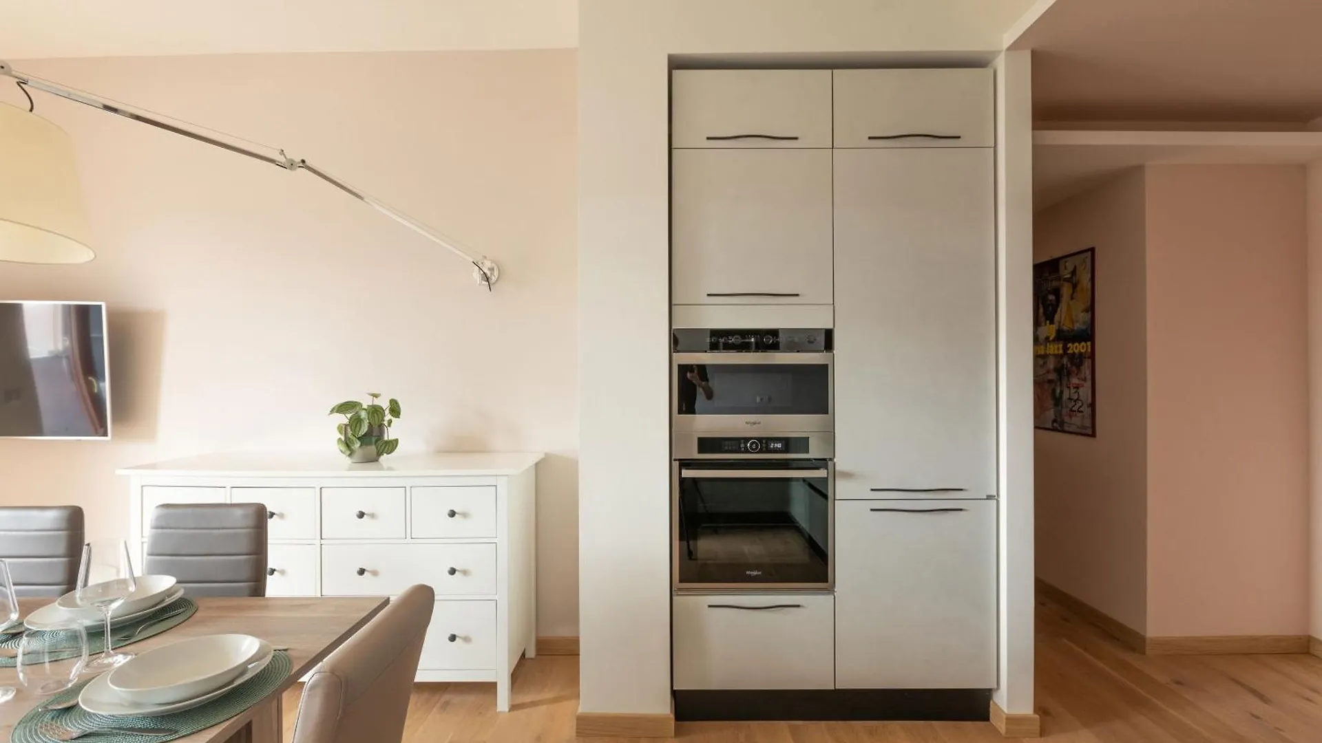Lo Spole Apartment By Barbarhouse Milan
